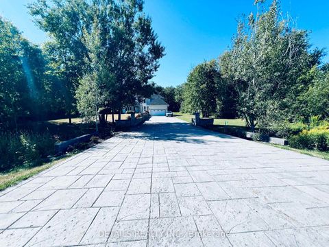 Photo 1 at 461 John Aselford Drive, Huntley Ward (North East), Carp