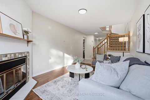 Photo 10 at 25 Robarts Crescent, Katimavik, Kanata