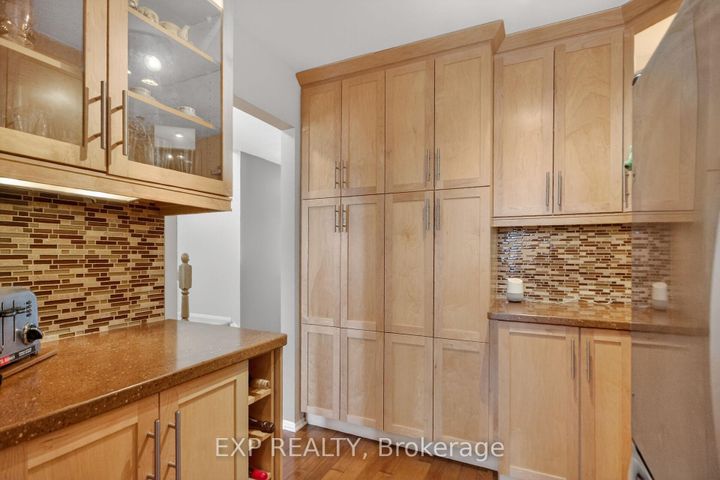Photo 8 at 43 Hummingbird Crescent, Nepean (Cedargrove/Fraserdale), Ottawa