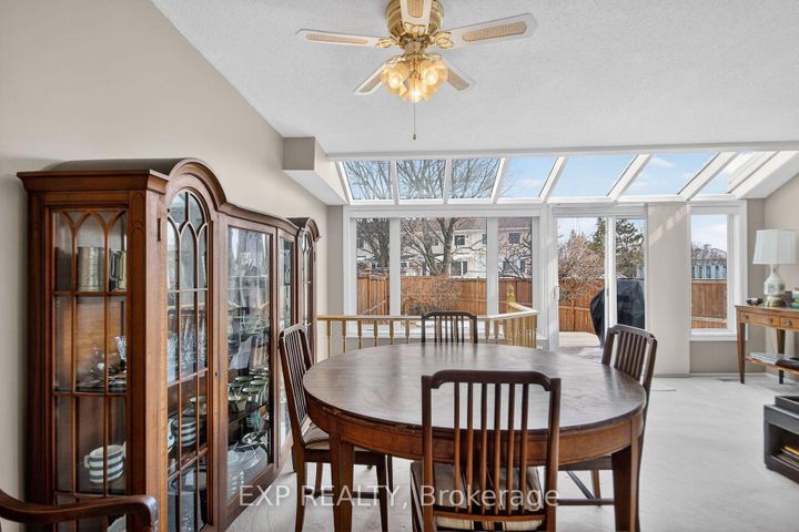 Photo 14 at 43 Hummingbird Crescent, Nepean (Cedargrove/Fraserdale), Ottawa