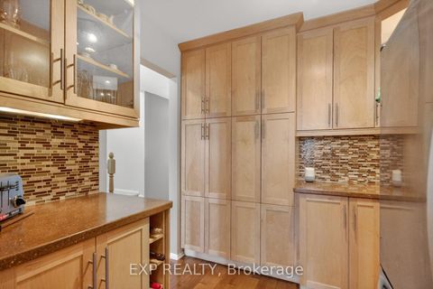 Photo 8 at 43 Hummingbird Crescent, Nepean (Cedargrove/Fraserdale), Ottawa