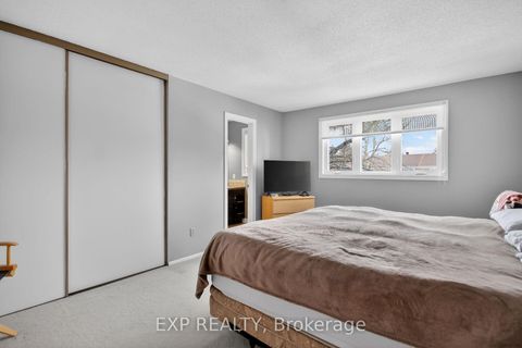 Photo 22 at 43 Hummingbird Crescent, Nepean (Cedargrove/Fraserdale), Ottawa