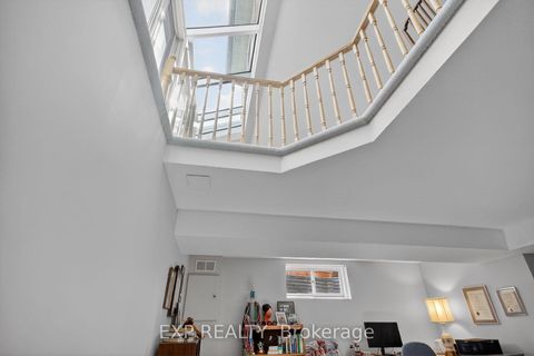 Photo 32 at 43 Hummingbird Crescent, Nepean (Cedargrove/Fraserdale), Ottawa
