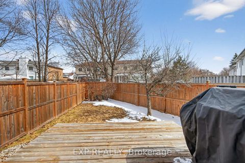 Photo 37 at 43 Hummingbird Crescent, Nepean (Cedargrove/Fraserdale), Ottawa
