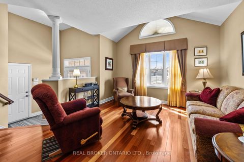 Photo 2 at 204 Hillpark High Street, Mer Bleue/Bradley Estates/Anderson Park, Orleans