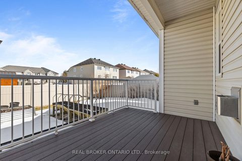 Photo 11 at 204 Hillpark High Street, Mer Bleue/Bradley Estates/Anderson Park, Orleans