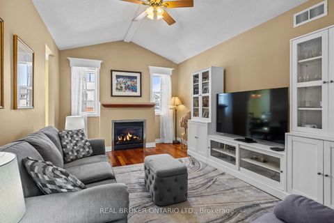 Photo 13 at 204 Hillpark High Street, Mer Bleue/Bradley Estates/Anderson Park, Orleans