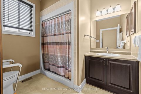 Photo 19 at 204 Hillpark High Street, Mer Bleue/Bradley Estates/Anderson Park, Orleans