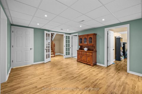 Photo 22 at 204 Hillpark High Street, Mer Bleue/Bradley Estates/Anderson Park, Orleans