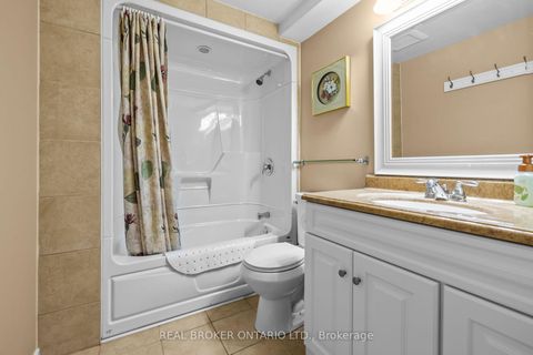 Photo 23 at 204 Hillpark High Street, Mer Bleue/Bradley Estates/Anderson Park, Orleans