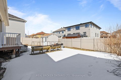 Photo 29 at 204 Hillpark High Street, Mer Bleue/Bradley Estates/Anderson Park, Orleans