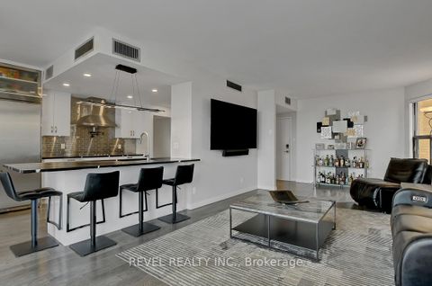 Photo 5 at 2101 - 556 Laurier Avenue W, Ottawa Centre