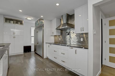 Photo 9 at 2101 - 556 Laurier Avenue W, Ottawa Centre