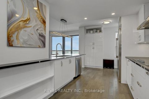 Photo 10 at 2101 - 556 Laurier Avenue W, Ottawa Centre