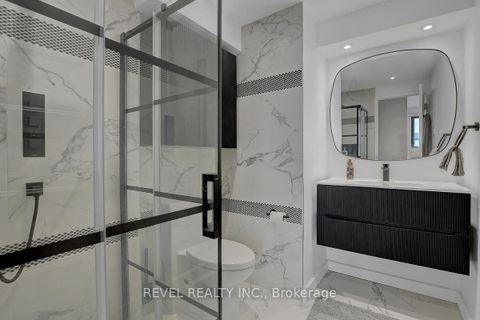 Photo 16 at 2101 - 556 Laurier Avenue W, Ottawa Centre