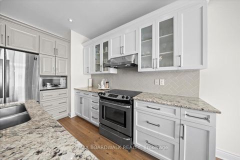 Photo 16 at 330 Bobolink Ridge, Emerald Meadows/Trailwest, Kanata