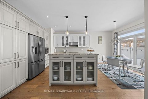 Photo 19 at 330 Bobolink Ridge, Emerald Meadows/Trailwest, Kanata