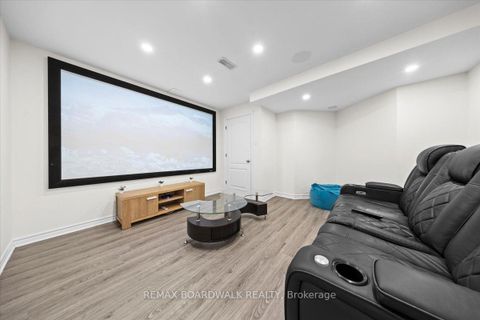 Photo 36 at 330 Bobolink Ridge, Emerald Meadows/Trailwest, Kanata