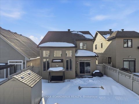 Photo 45 at 330 Bobolink Ridge, Emerald Meadows/Trailwest, Kanata