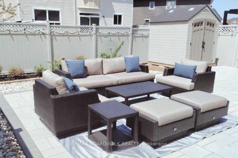 Photo 46 at 330 Bobolink Ridge, Emerald Meadows/Trailwest, Kanata