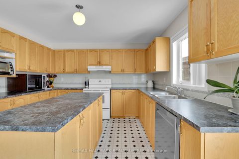 Photo 13 at 634 Aquaview Drive, Avalon East, Orleans