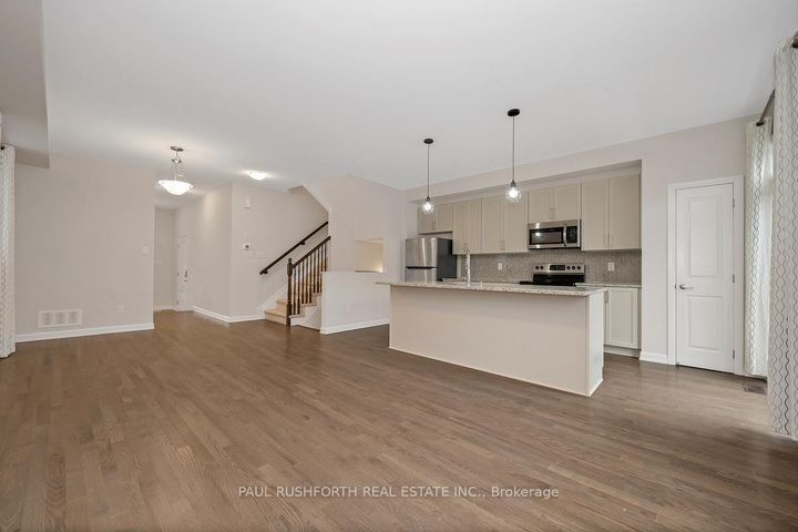 Photo 8 at 307 Drumlish Lane, Nepean (Half Moon Bay), Ottawa
