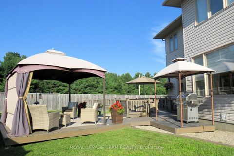 Photo 42 at 144 Whernside Terrace, Morgan's Grant/South March, Kanata
