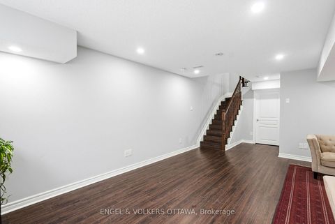 Photo 16 at 476 Barrick Hill Road, Emerald Meadows/Trailwest, Kanata