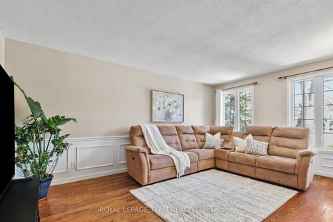 Photo 4 at 8 Huntsman Crescent, Bridlewood, Kanata