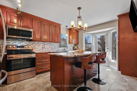 Photo 7 at 8 Huntsman Crescent, Bridlewood, Kanata