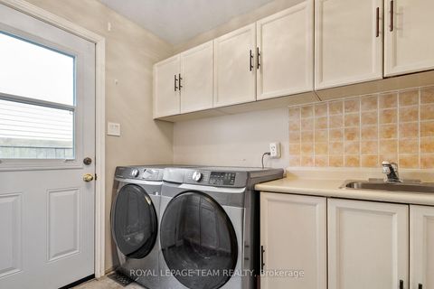 Photo 14 at 8 Huntsman Crescent, Bridlewood, Kanata