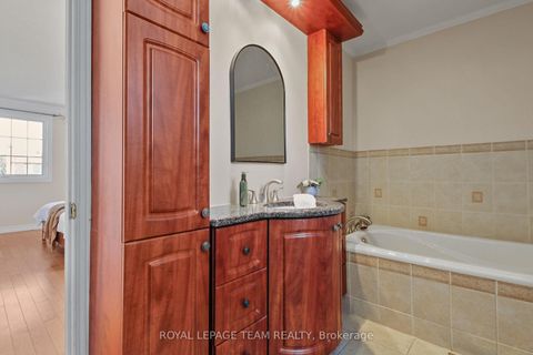 Photo 21 at 8 Huntsman Crescent, Bridlewood, Kanata