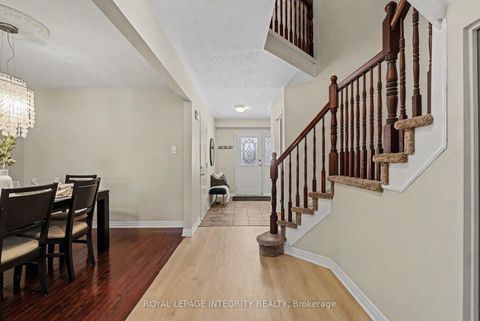 Photo 3 at 52 Blackdome Crescent, Kanata Lakes/Heritage Hills, Kanata