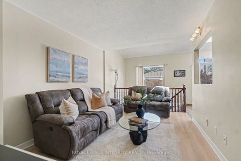 Photo 7 at 52 Blackdome Crescent, Kanata Lakes/Heritage Hills, Kanata