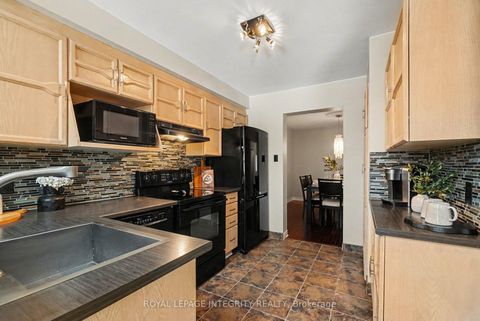 Photo 9 at 52 Blackdome Crescent, Kanata Lakes/Heritage Hills, Kanata