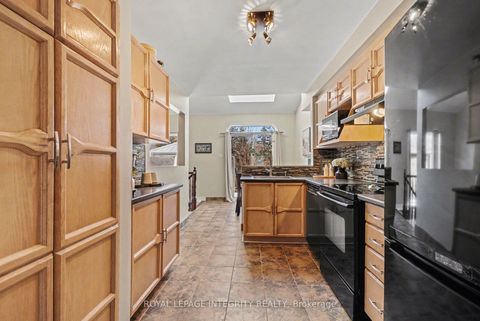 Photo 11 at 52 Blackdome Crescent, Kanata Lakes/Heritage Hills, Kanata