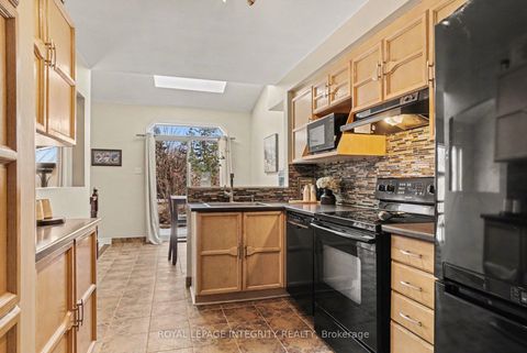 Photo 12 at 52 Blackdome Crescent, Kanata Lakes/Heritage Hills, Kanata