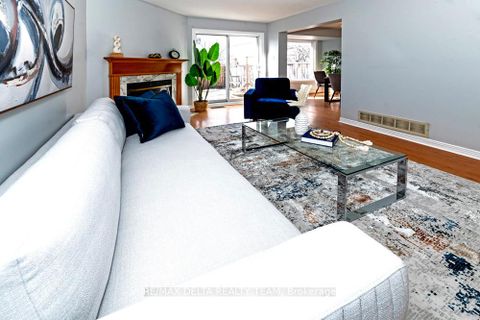 Photo 13 at 137 Bridlewood Drive S, Bridlewood, Kanata