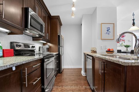 Photo 8 at 204 - 310 Centrum Boulevard, Bilberry Creek/Queenswood Heights, Orleans