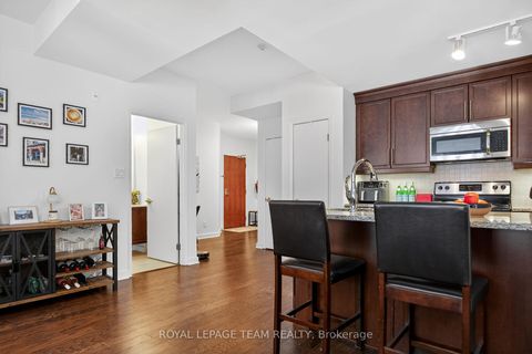 Photo 11 at 204 - 310 Centrum Boulevard, Bilberry Creek/Queenswood Heights, Orleans