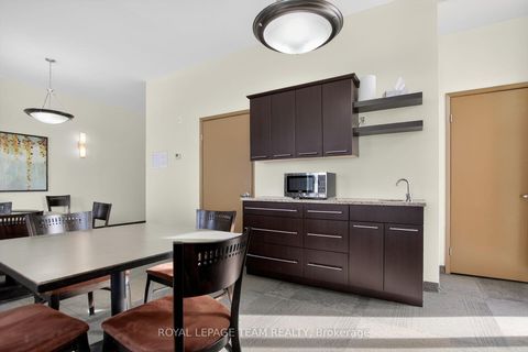 Photo 30 at 204 - 310 Centrum Boulevard, Bilberry Creek/Queenswood Heights, Orleans