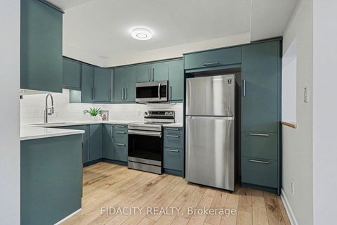 Photo 12 at 1 Kathleen Crescent, Stittsville (Central), Stittsville