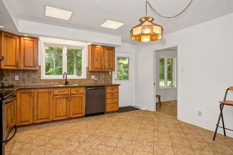 Photo 10 at 136 Grey Stone Drive, Huntley Ward (South West), Carp