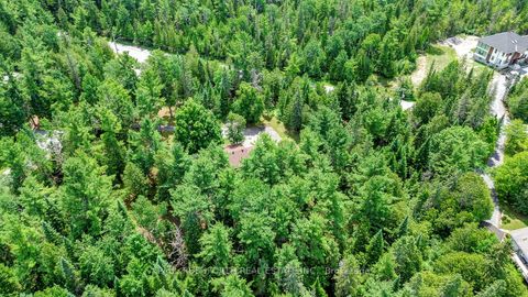 Photo 33 at 136 Grey Stone Drive, Huntley Ward (South West), Carp