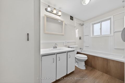 Photo 21 at 10 Fringewood Drive, Fringewood, Stittsville