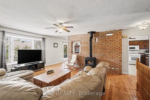 Photo 6 at 19 Jessie Drive, Perth