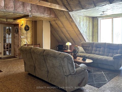 Photo 18 at 3834 Woodkilton Road, Dunrobin, Constance Bay