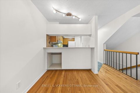 Photo 8 at A - 6748 Jeanne D'arc Boulevard N, Convent Glen North, Orleans