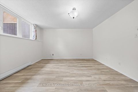 Photo 17 at A - 6748 Jeanne D'arc Boulevard N, Convent Glen North, Orleans