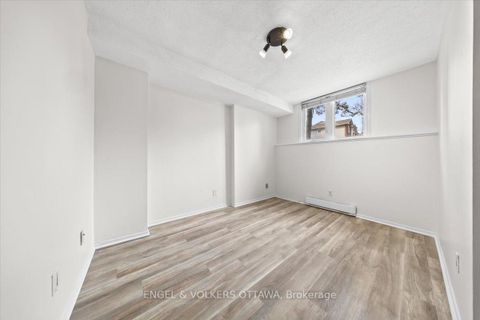 Photo 19 at A - 6748 Jeanne D'arc Boulevard N, Convent Glen North, Orleans